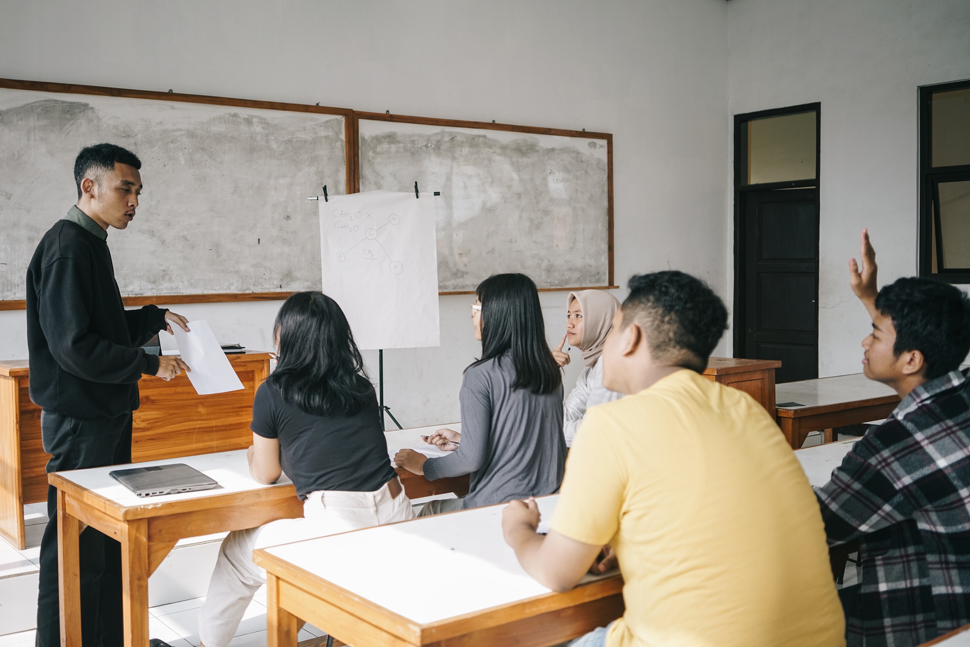 Sekolah Bahasa